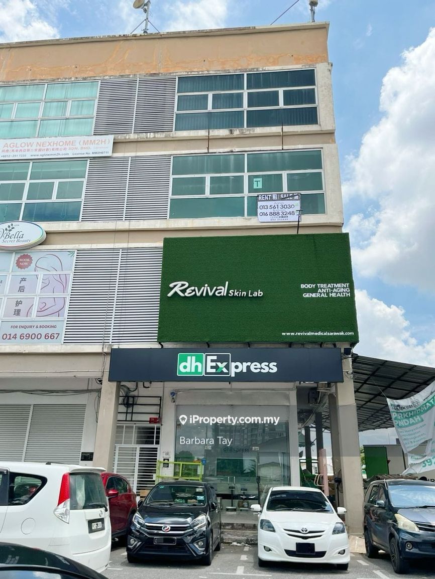 2nd Floor Corner Main Road Commercial unit 2&half mile, Laksamana