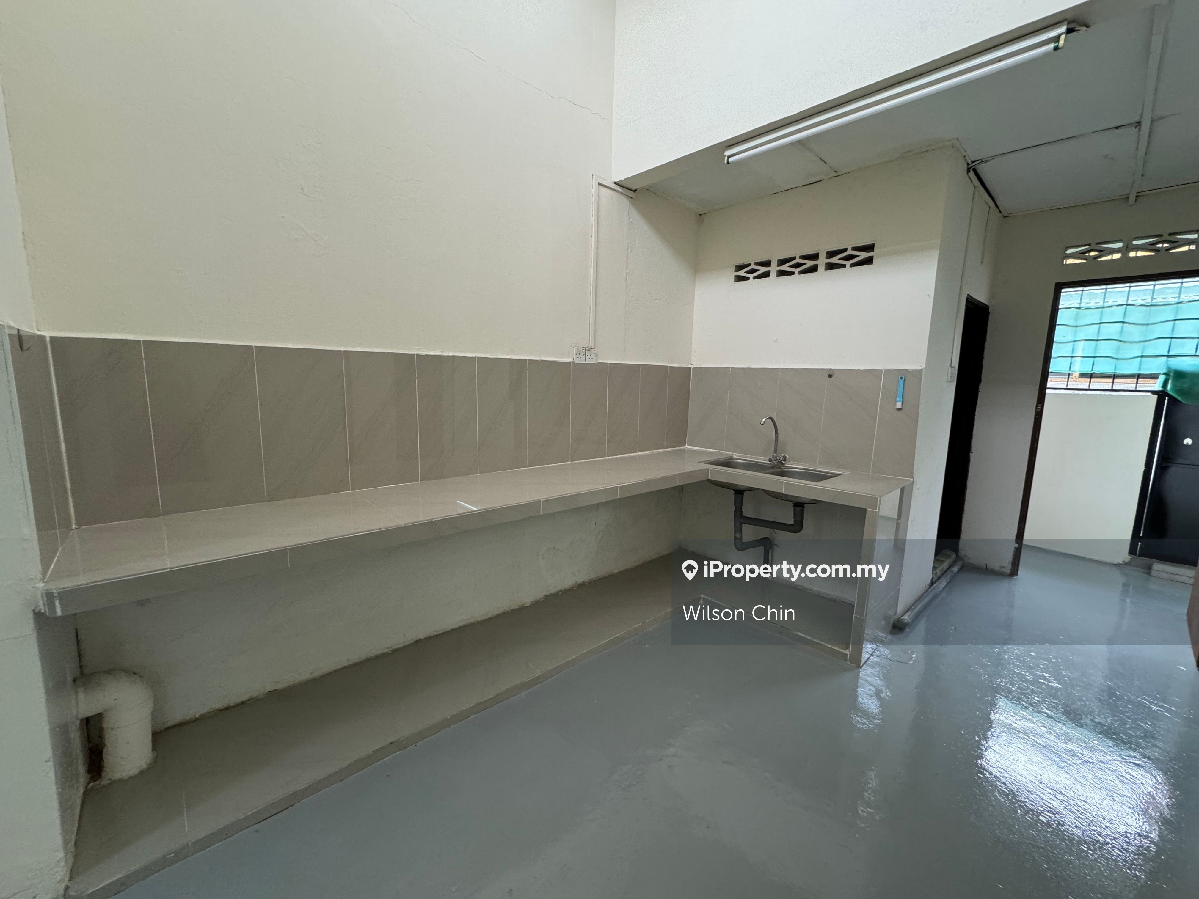 Single Storey Petaling Jaya Section 8, Petaling Jaya 1sty Terrace/Link