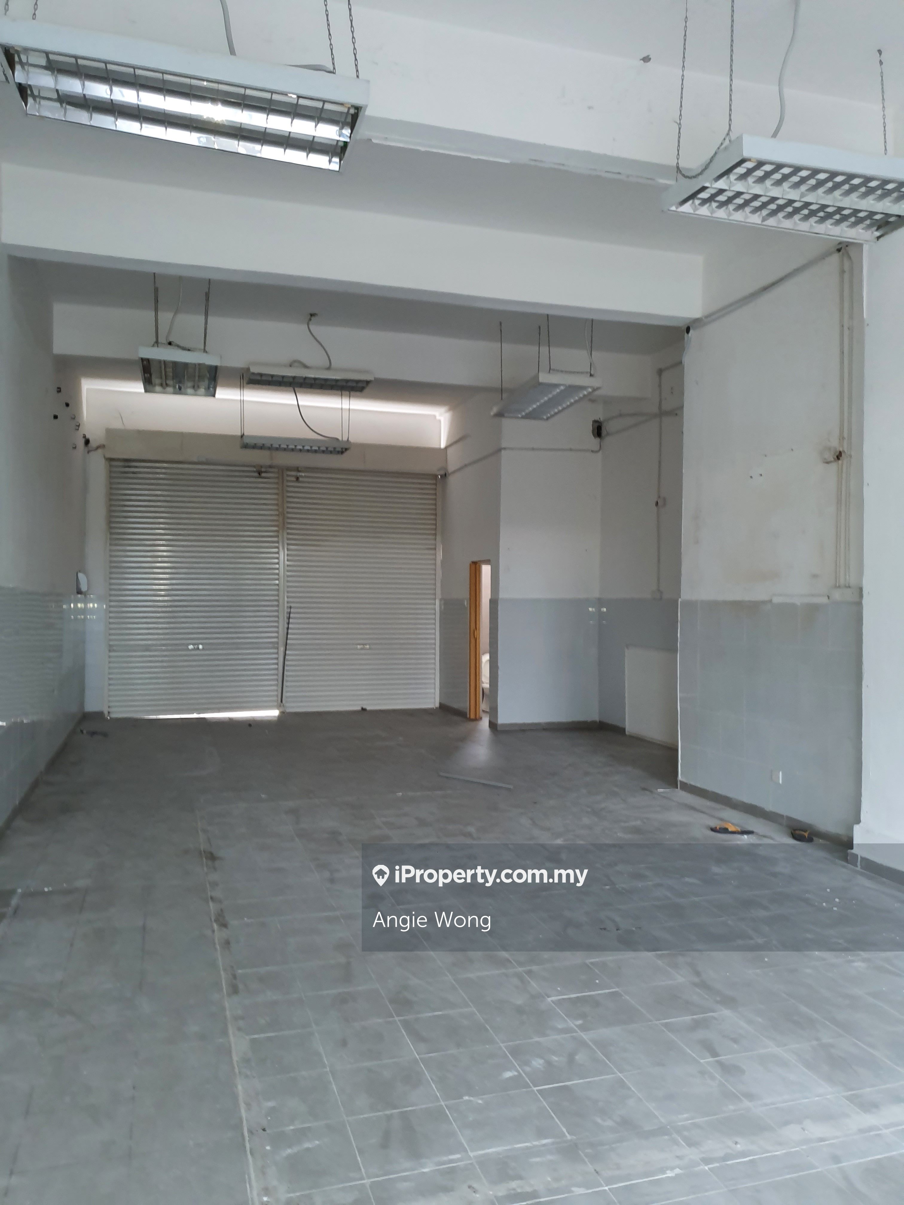 Ampang Dagang Cahaya, Taman Dagang Cahaya, Taman Nirwana, Ampang