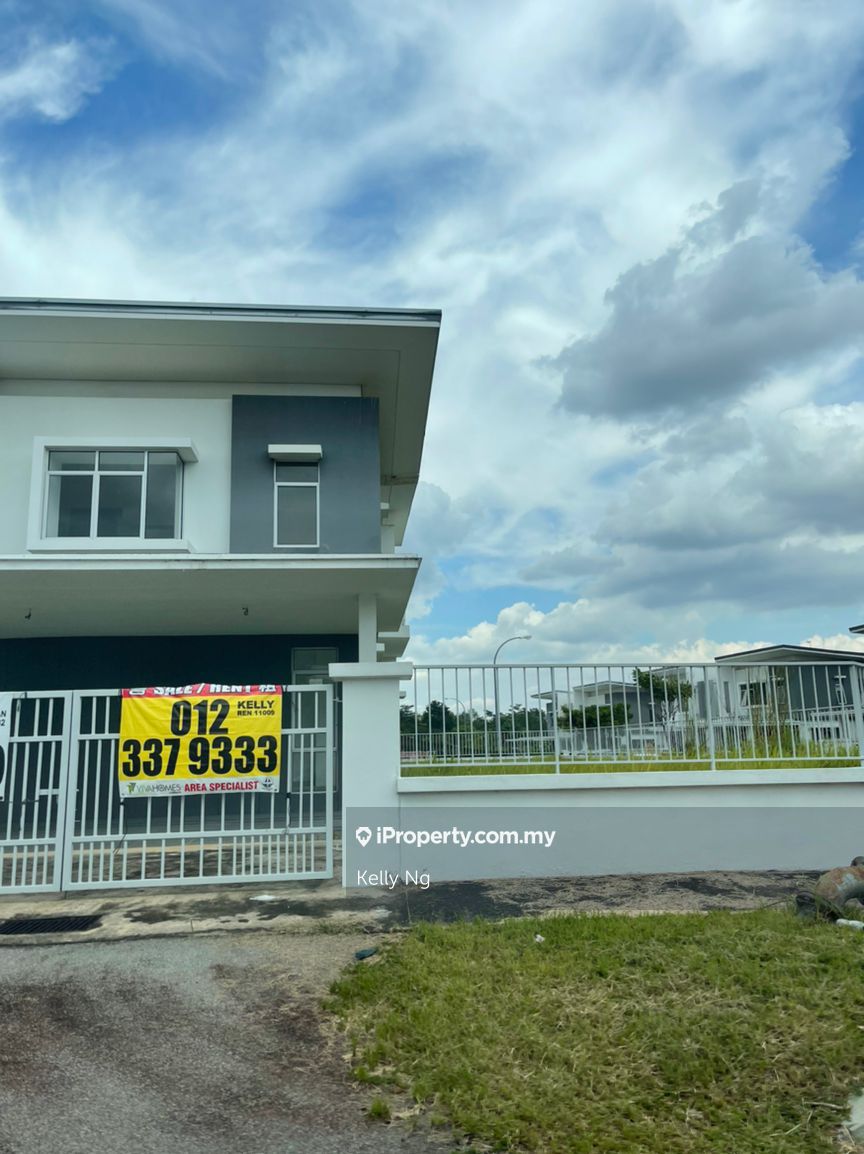 Bandar Seri Coalfields, Sungai Buloh., Sungai Buloh Corner lot Semidetached House 5+1 bedrooms