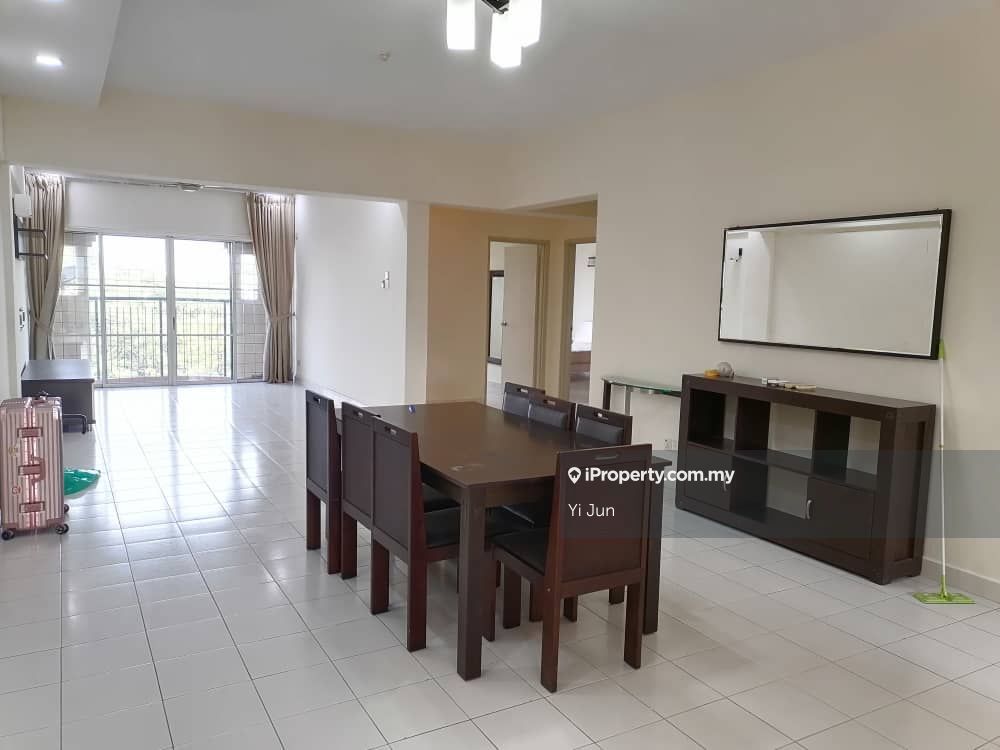 La Vista Condominiums Intermediate Condominium 4 bedrooms for rent in