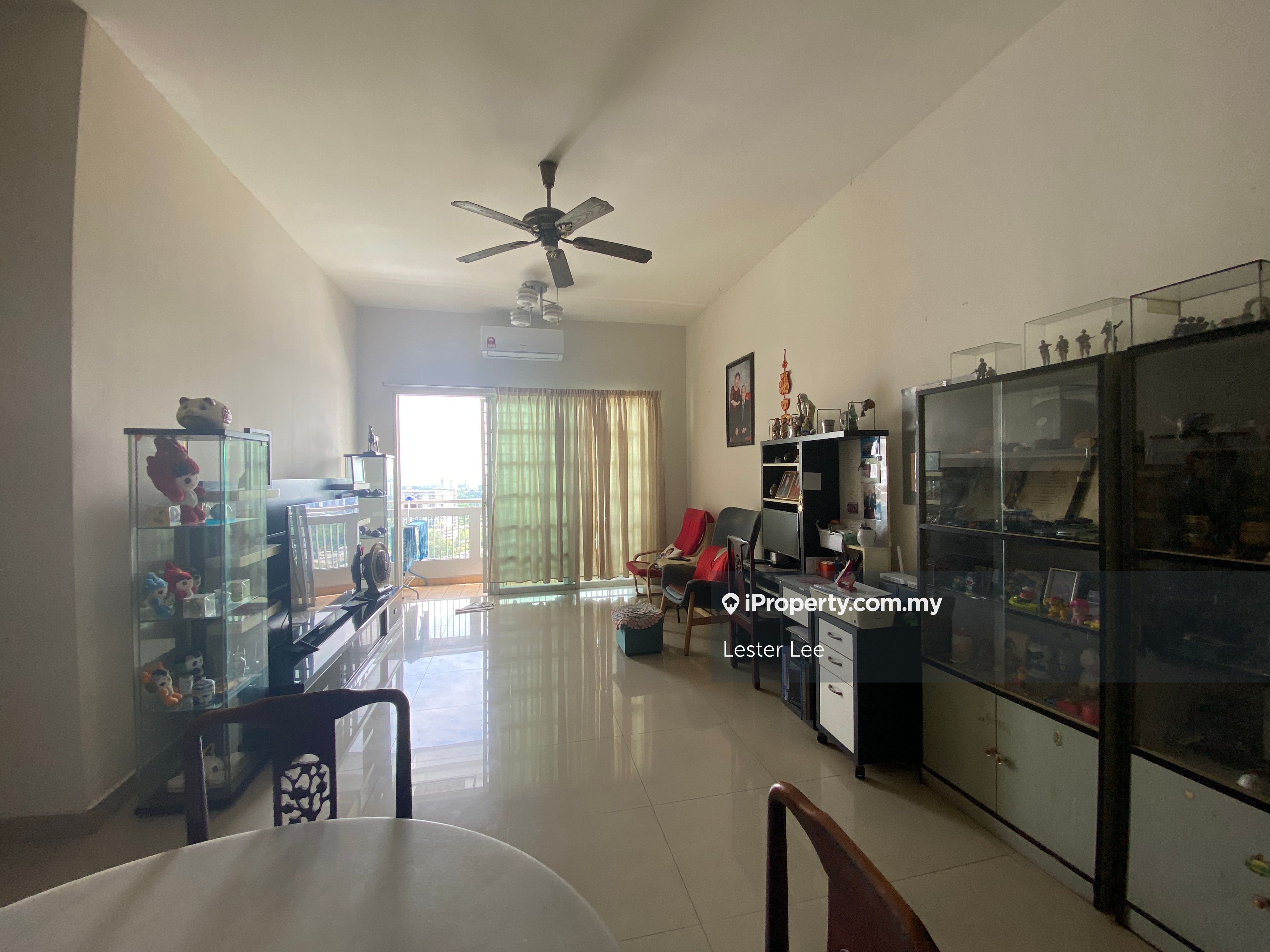 Sterling Intermediate Condominium 3+1 bedrooms for sale in Kelana Jaya