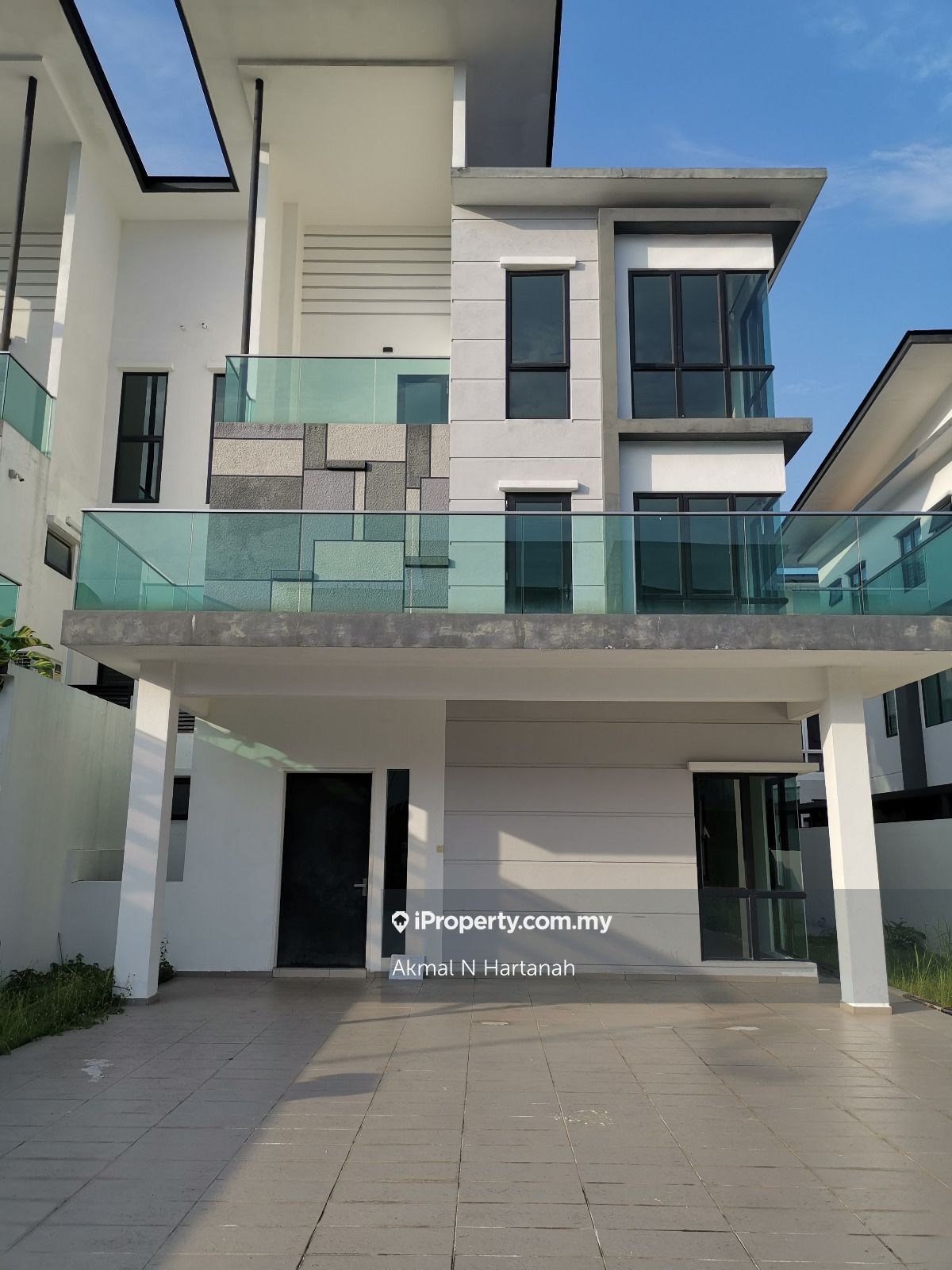 Taman Perdana Kajang , Kajang Semidetached House 8 bedrooms for rent