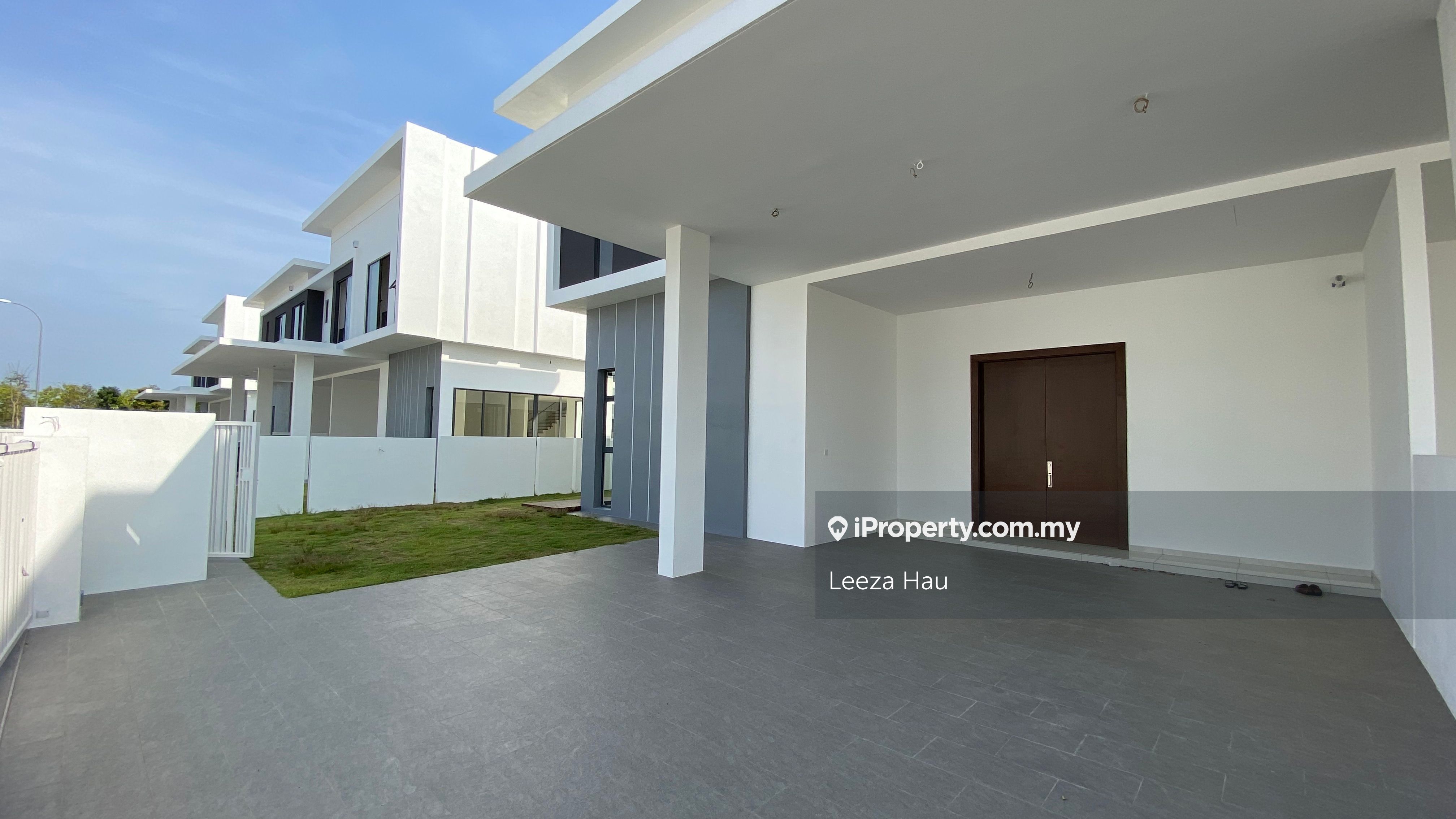 Bandar Sri Sendayan, Seremban Intermediate Semidetached House 5+1