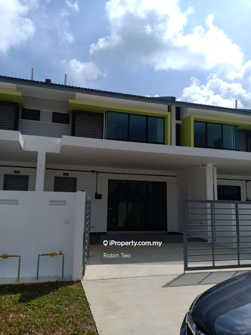 Bandar Indahpura The Crystal, Kulai Intermediate 2sty Terrace/Link