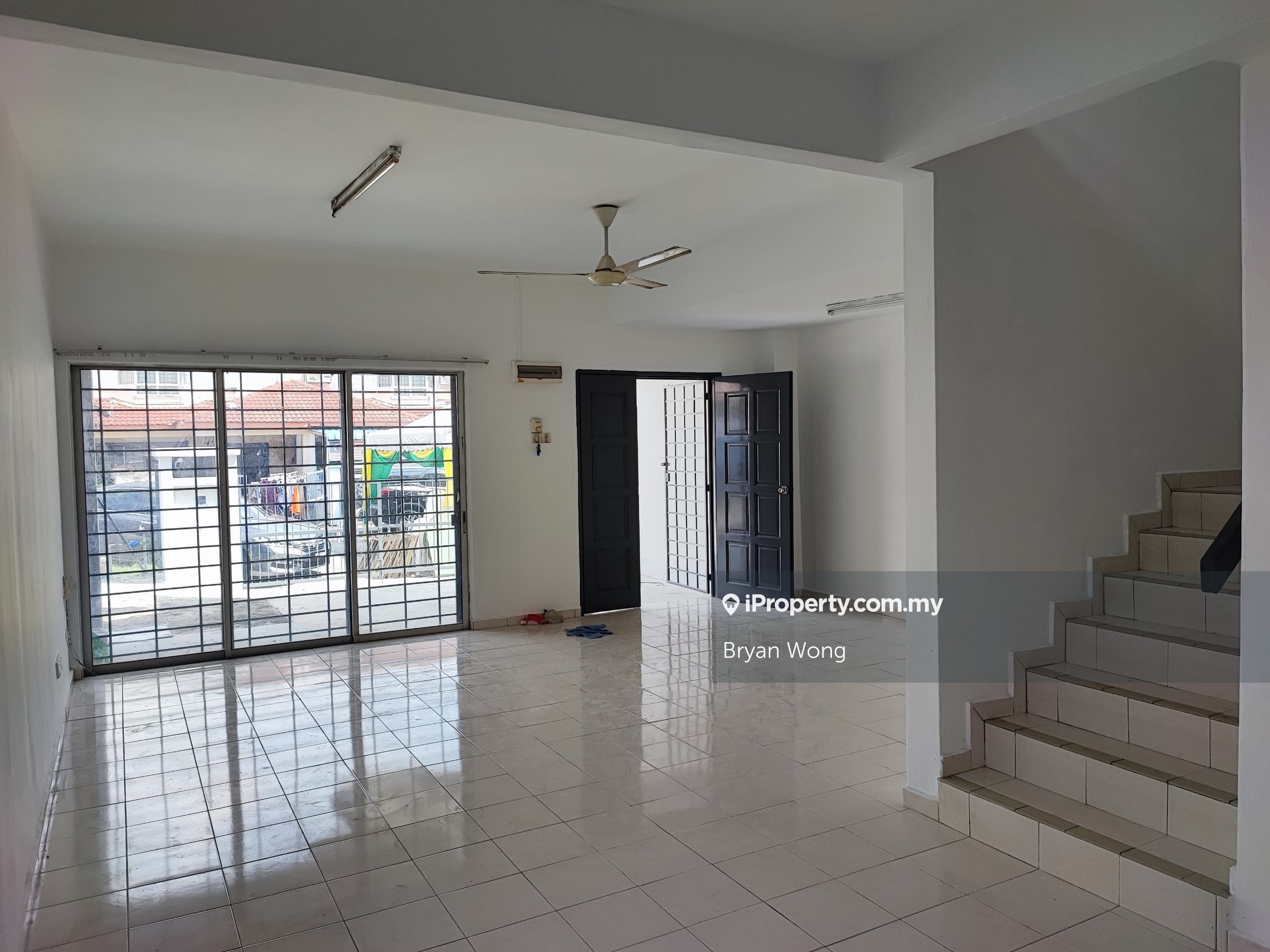 Bandar Mahkota Cheras End lot 2-sty Terrace/Link House 4 bedrooms for ...