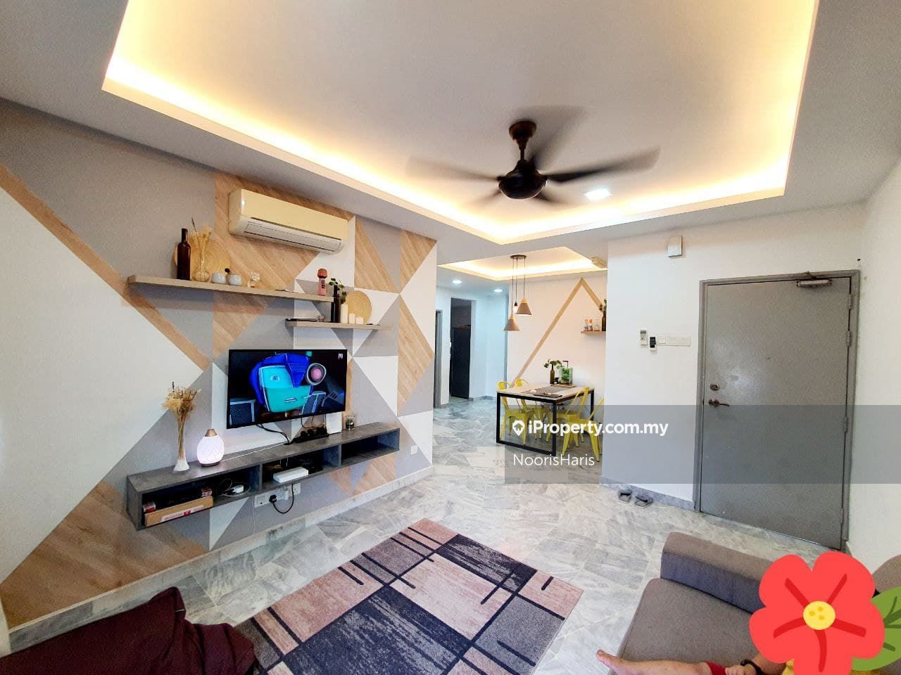 Kesuma Apartment Apartment 3 Bedrooms For Sale In Bandar Kinrara Selangor Iproperty Com My