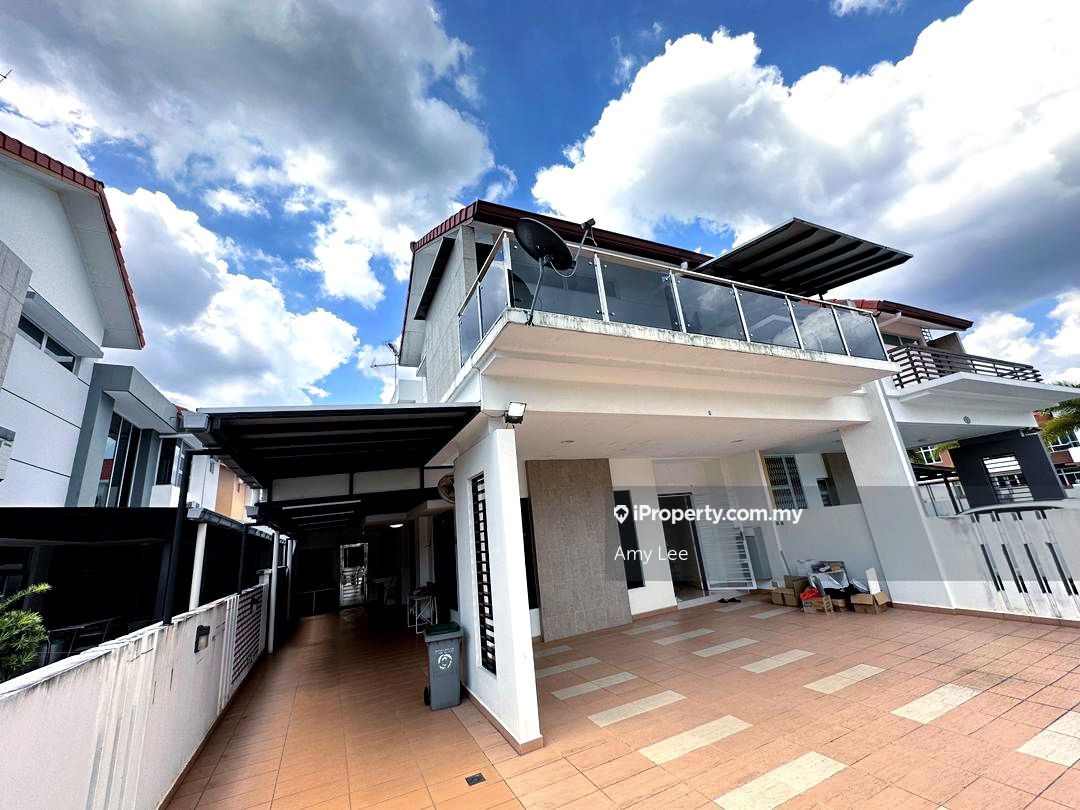 Taman Gaya, Ulu Tiram Cluster House 5 bedrooms for sale
