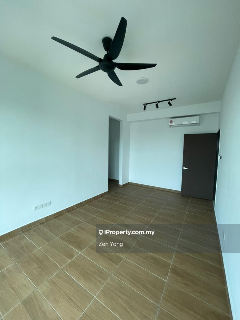 Hillcrest Heights Condominium 3 bedrooms for rent in Puchong, Selangor