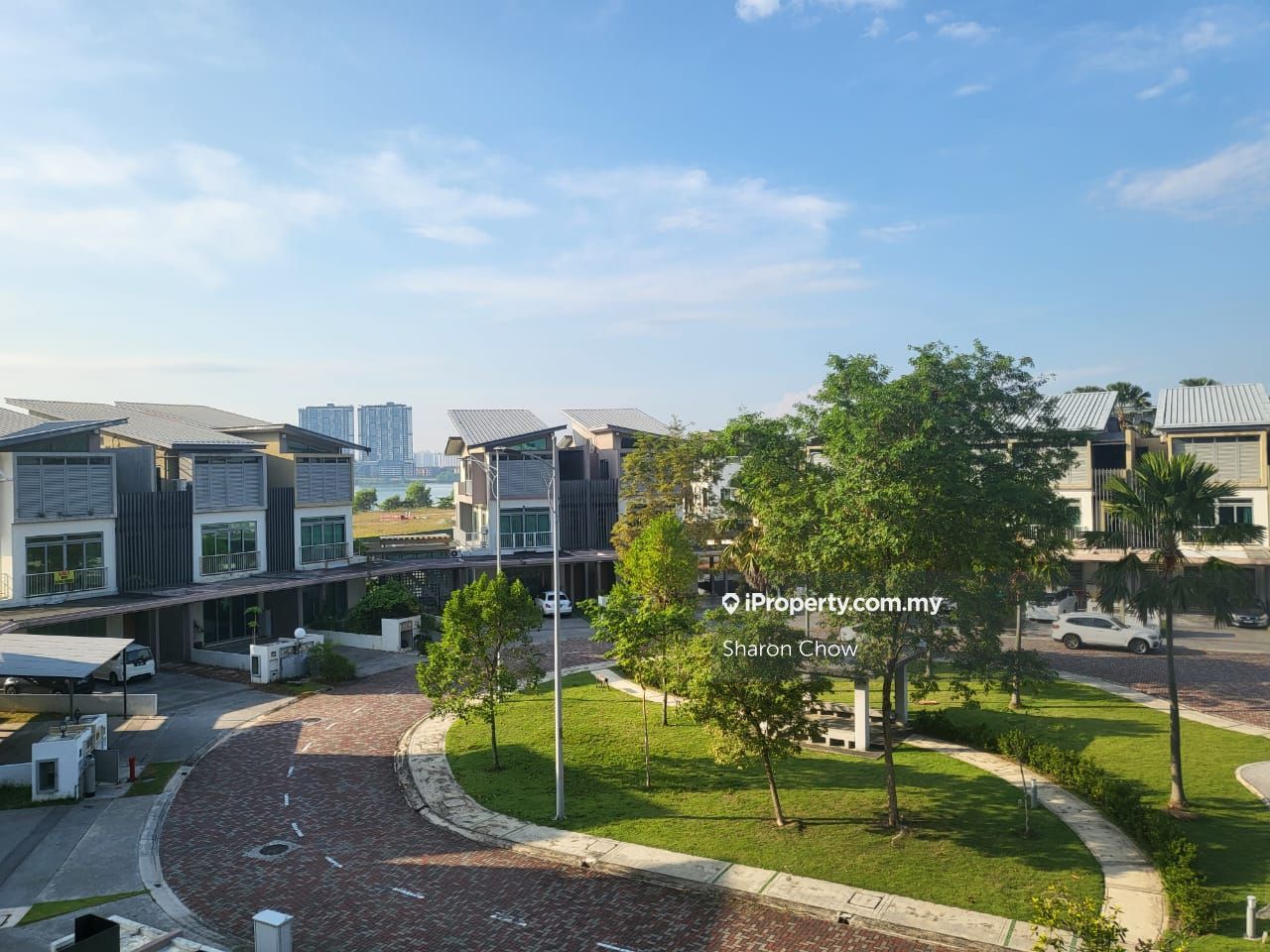 D 'Island Residence , Jalan Timur 2, Puchong 3sty Terrace/Link House 7