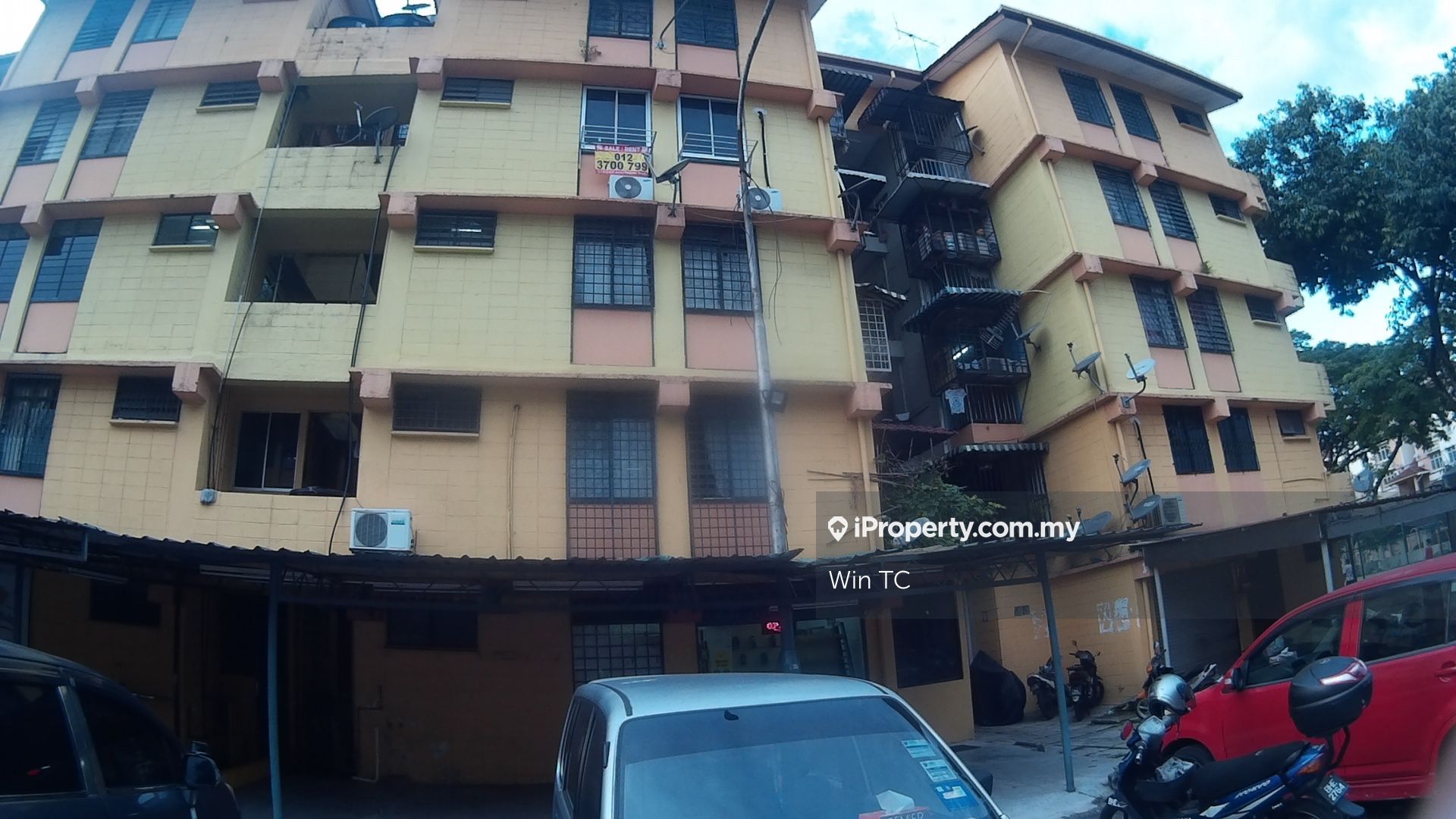 Sunway Low Cost Flat PJS 7/15 Flat 4 bedrooms for sale in Bandar Sunway