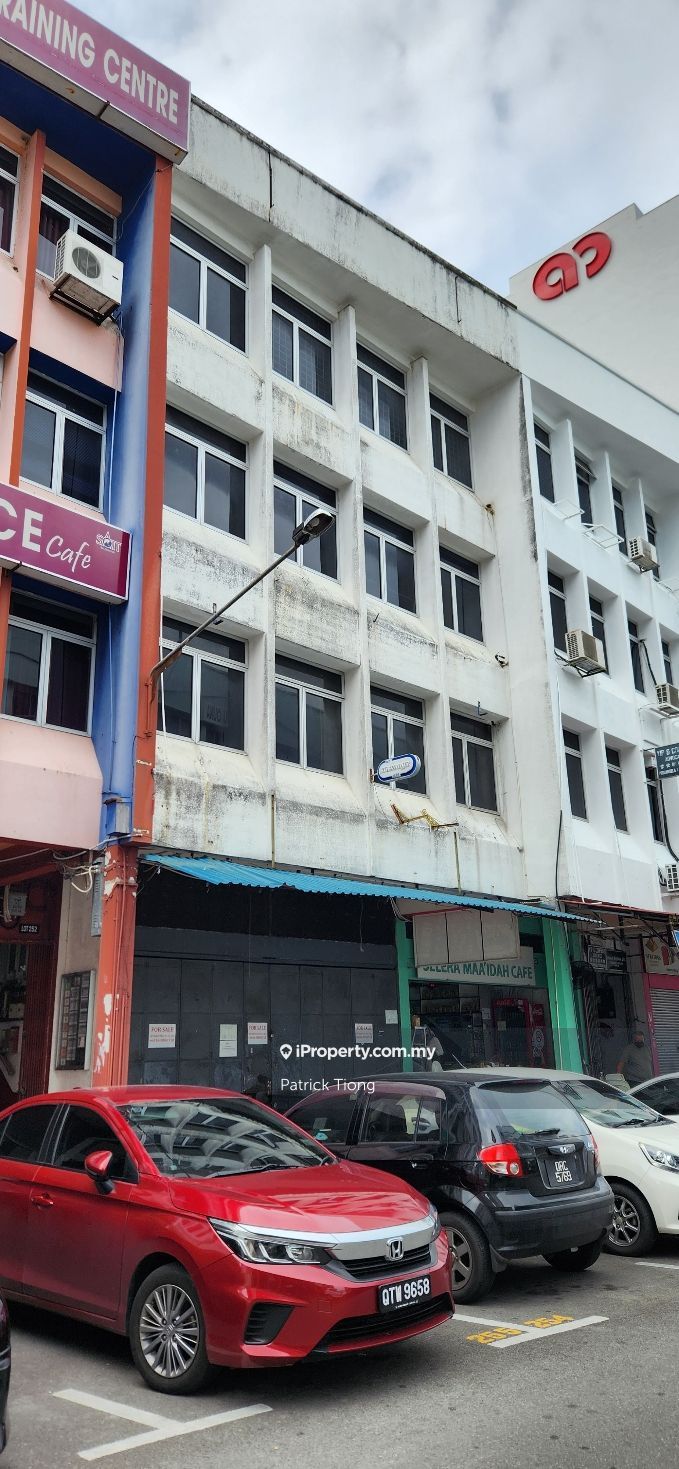 4 Storey Shophouse near Bank Negara, Satok Road, Kuching Intermediate