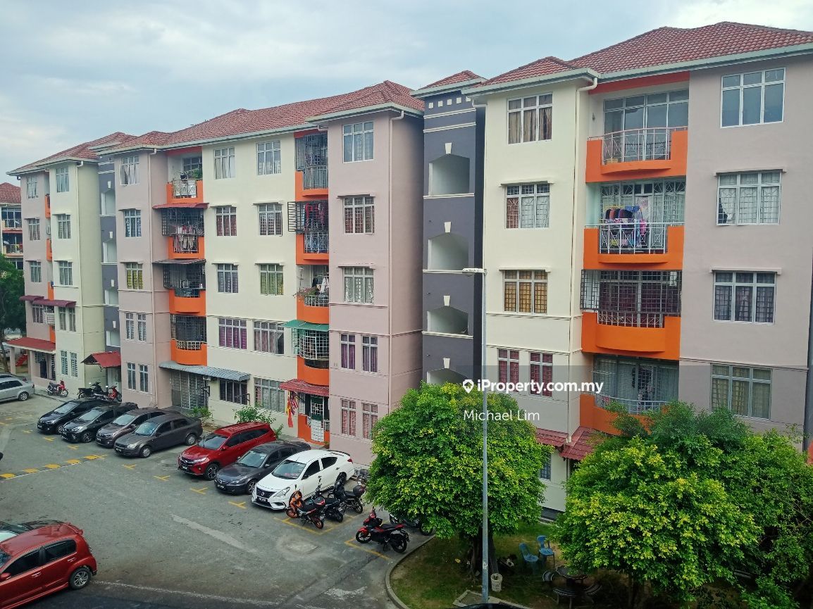 Kenanga Apartment Intermediate Apartment 3 bedrooms for sale in Puchong