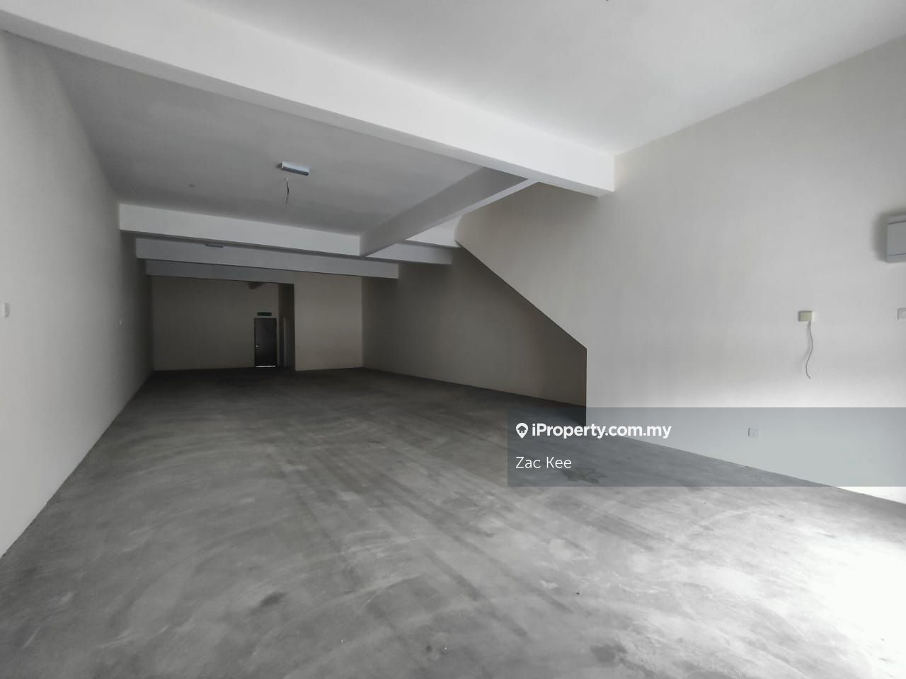 Bangi Ground Floor Cheap Rental Surrounded by Residential Area and Easy ...