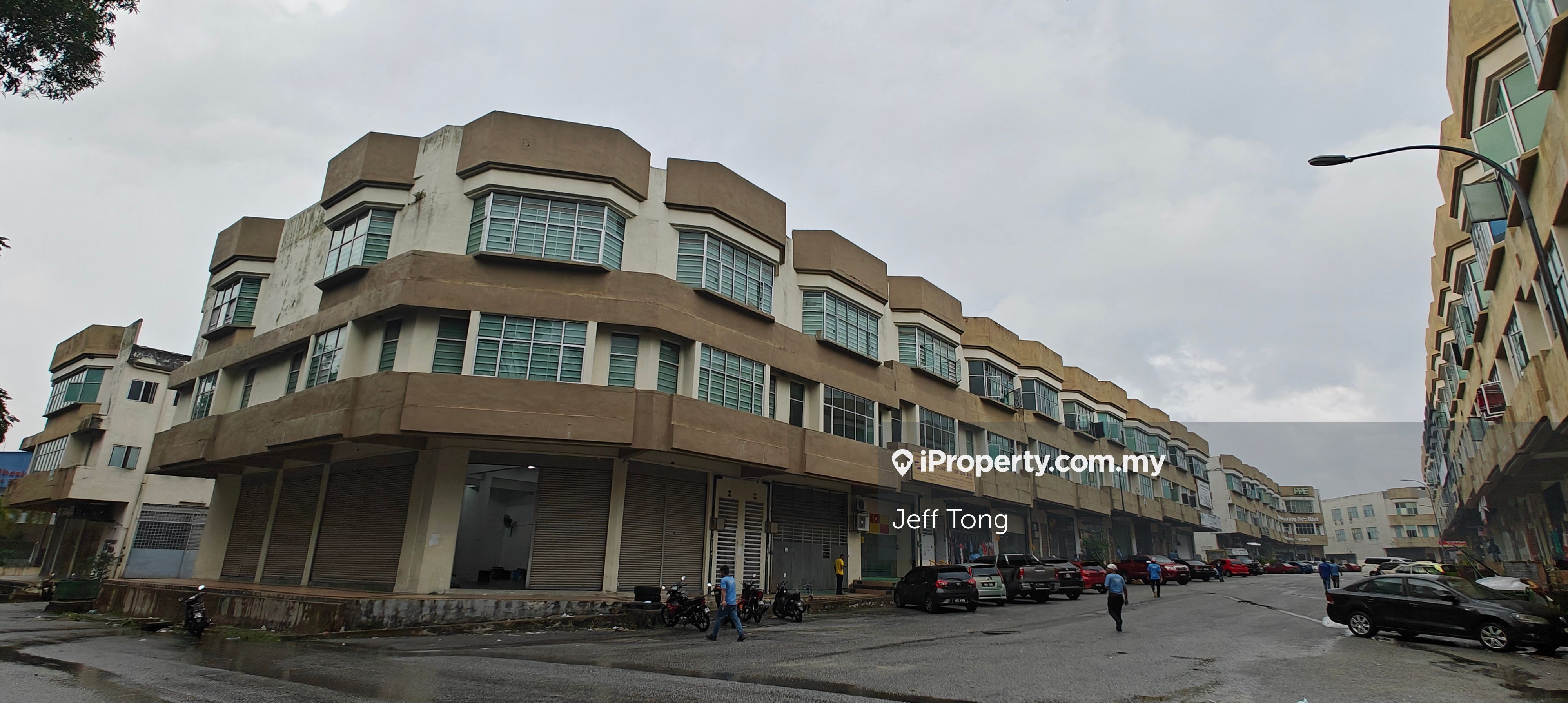 Rawang intergrated 3 story corner shop, Rawang ShopOffice for sale