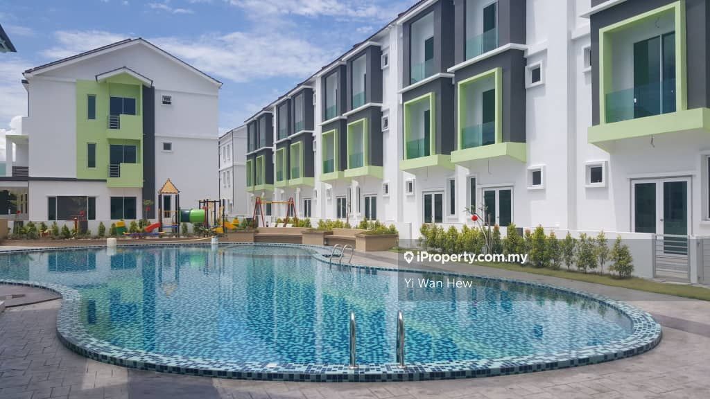 Taman Selayang Utama, Butterworth 3sty Terrace/Link House 5 bedrooms