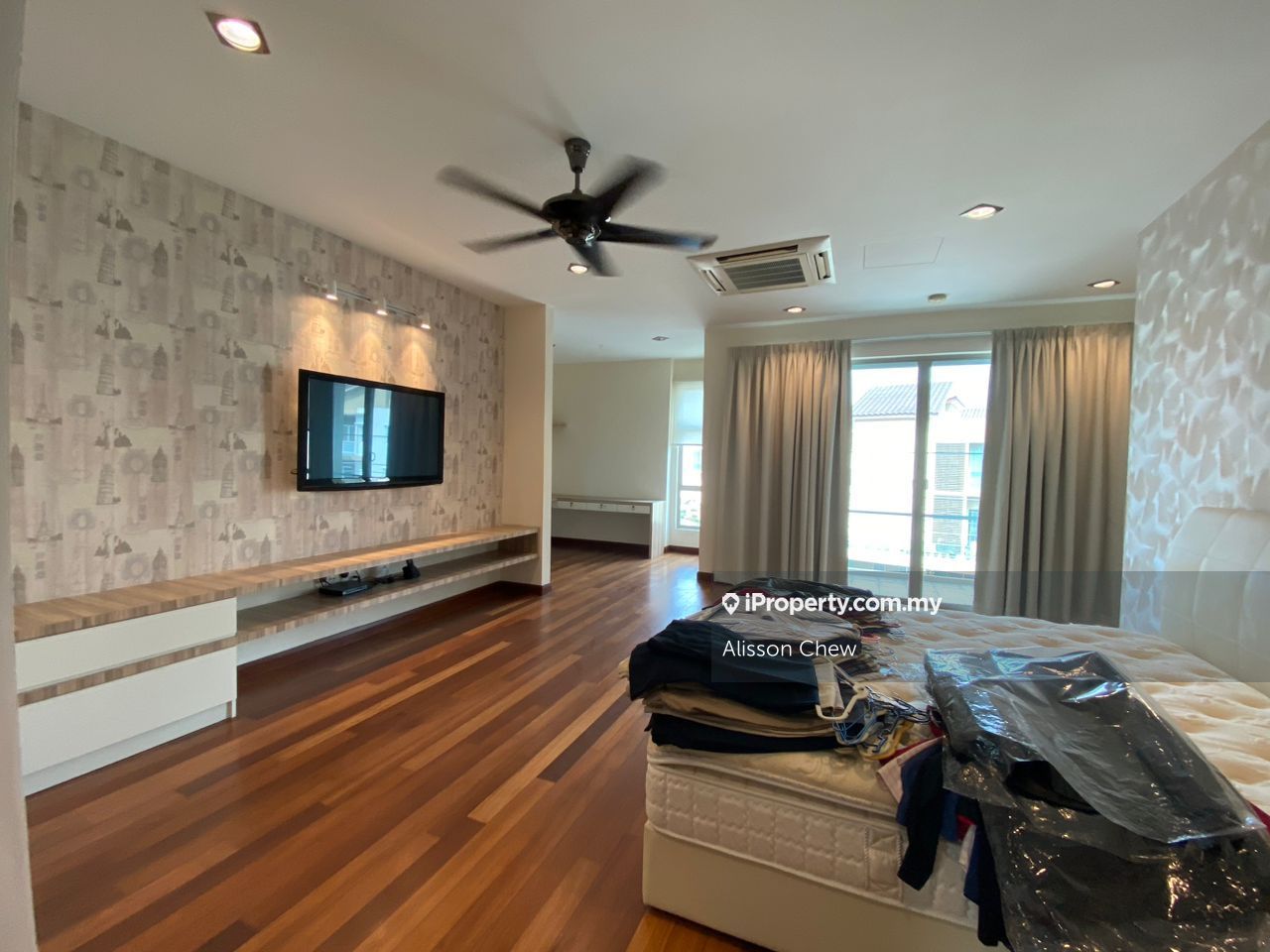 Bayan lepas, Bayan Lepas Intermediate Semidetached House 5 bedrooms