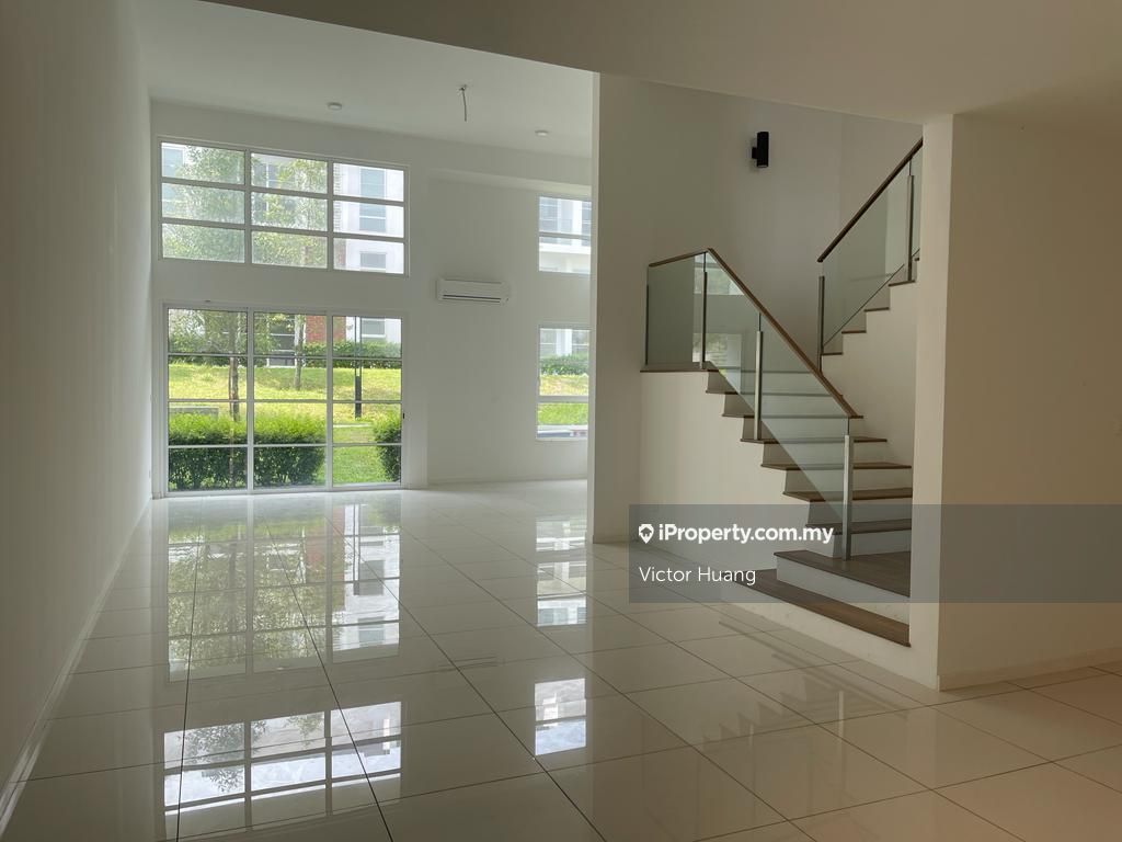 Emerald Hills, Cheras Intermediate 3sty Terrace/Link House 6+2