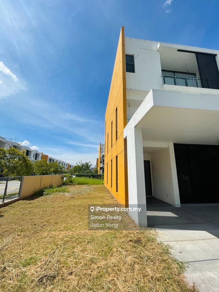 REED Lake Fields / Lakefields / Lake Field Sg Besi, Sungai Besi Corner