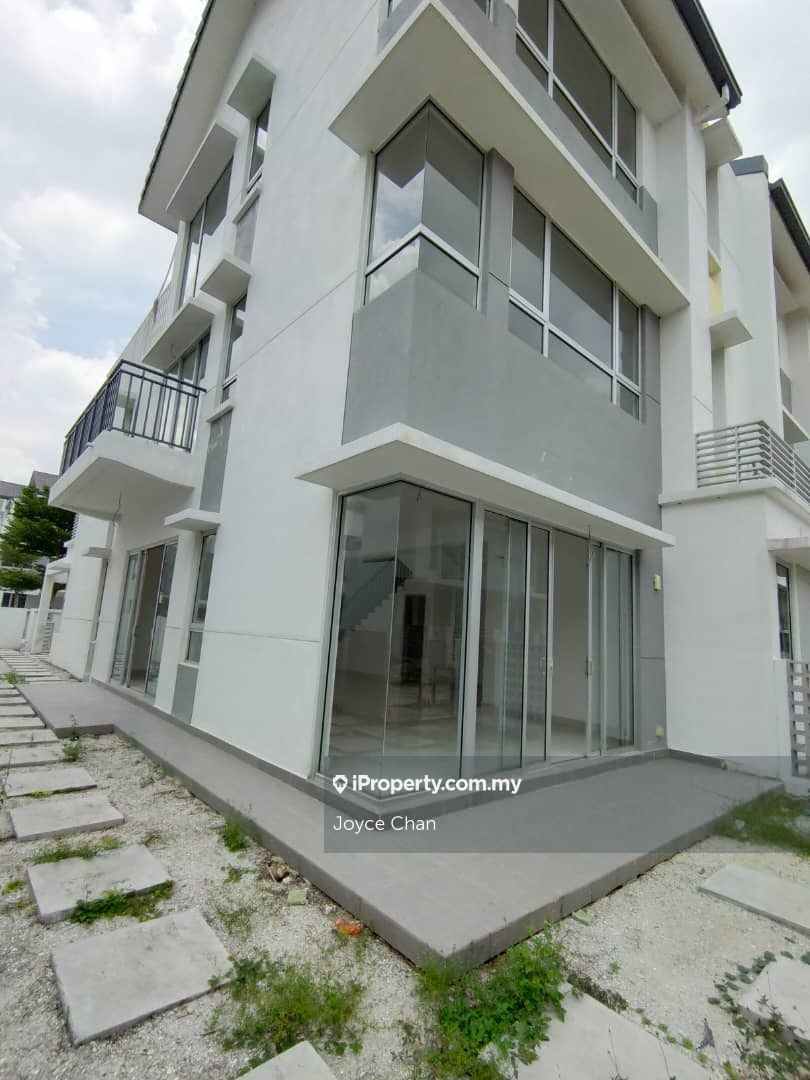 Bayan Residences, Tropicana Aman, Kota Kemuning, Kota Kemuning 3sty