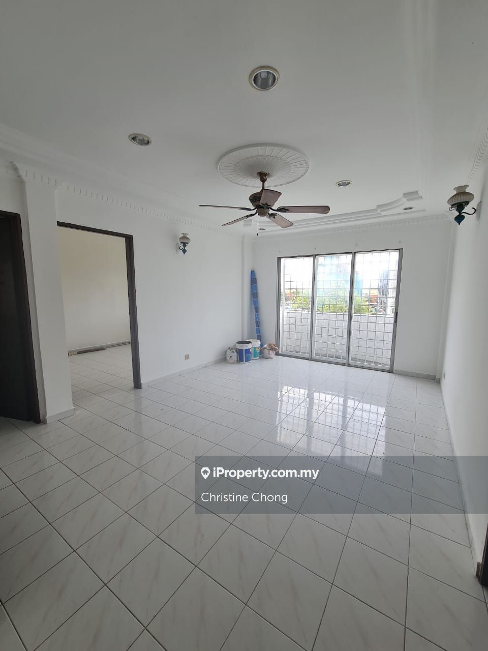 Nuri Court, Pandah Indah, Ampang for rent - RM1000 | iProperty Malaysia