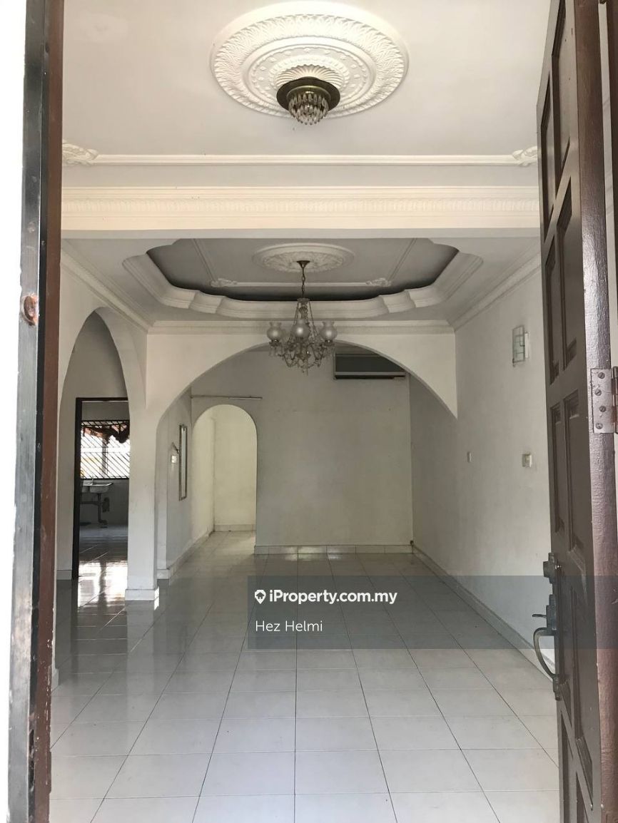 Bandar Baru Uda, Johor Bahru 2sty Terrace/Link House 3 bedrooms for