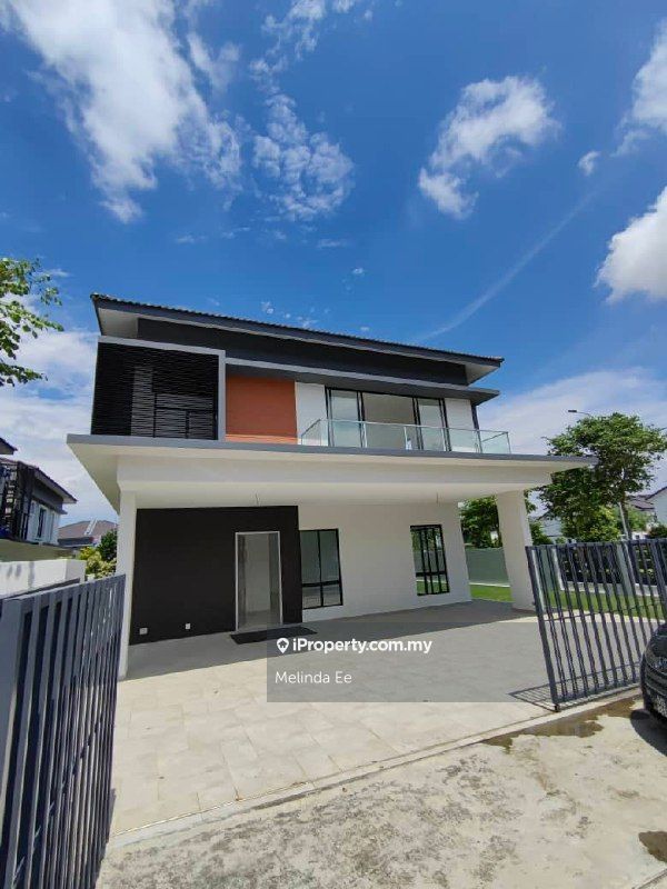 The Crest Mount Austin, Johor Bahru 2sty Terrace/Link House 5 bedrooms