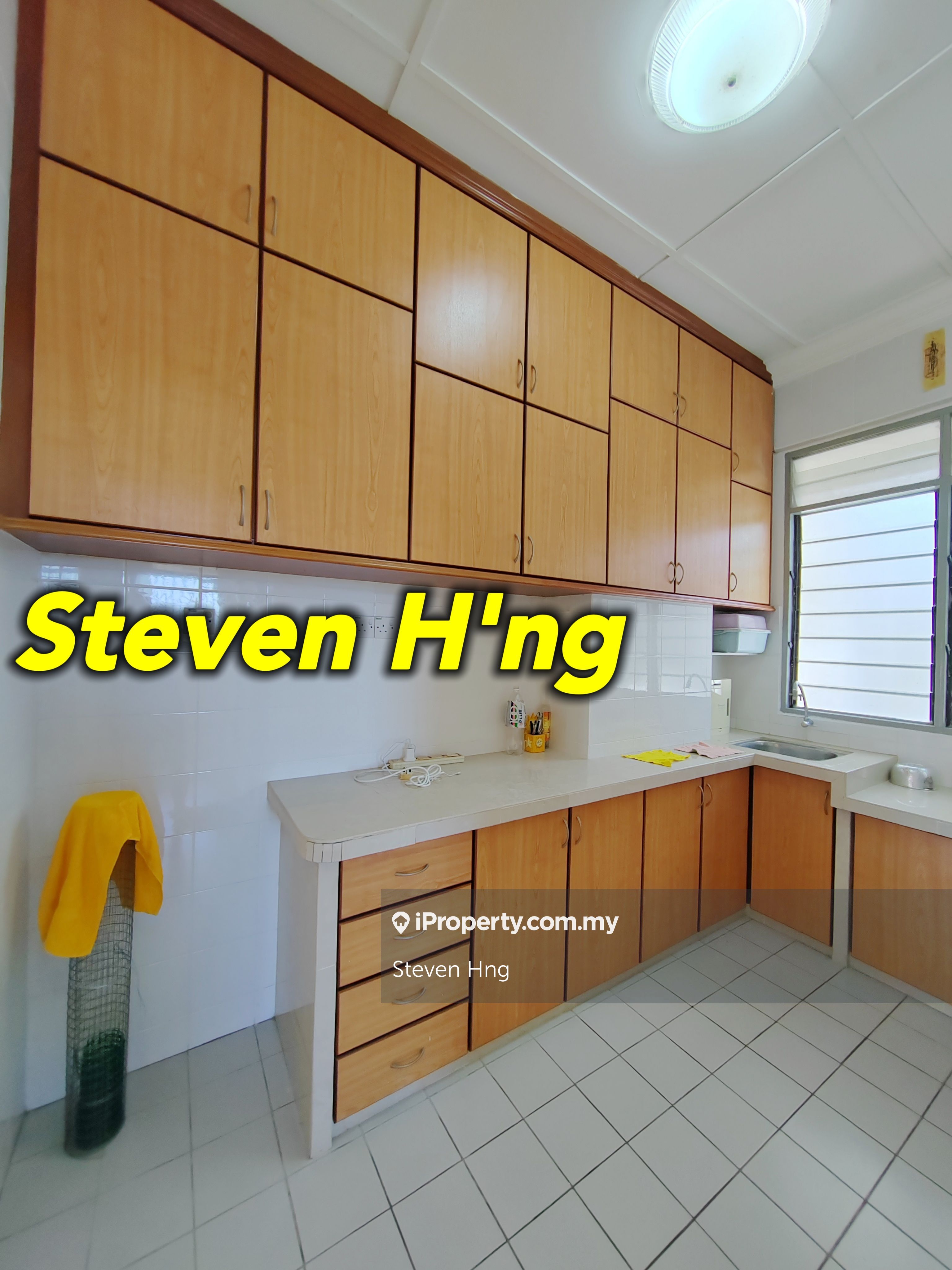 Ferringhi Mutiara Apartment Corner lot Apartment 3 bedrooms for sale in