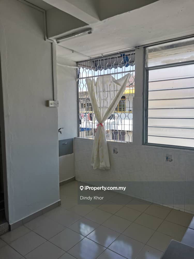 Taman Han Chiang Flat 2 bedrooms for rent in Jelutong, Penang