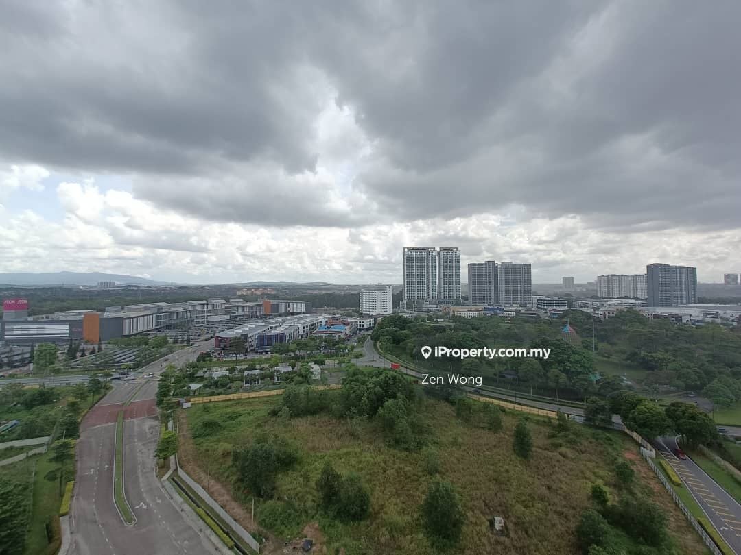 Sky Breeze bukit indah apartment for sale Fully furnished