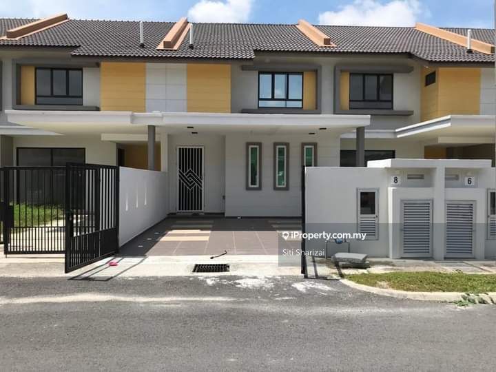 RENOVATED Double Storey, Bandar Mahkota Banting, Banting