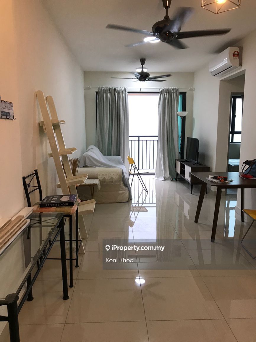 Iconic Vue Apartment 3 bedrooms for rent in Batu Ferringhi, Penang