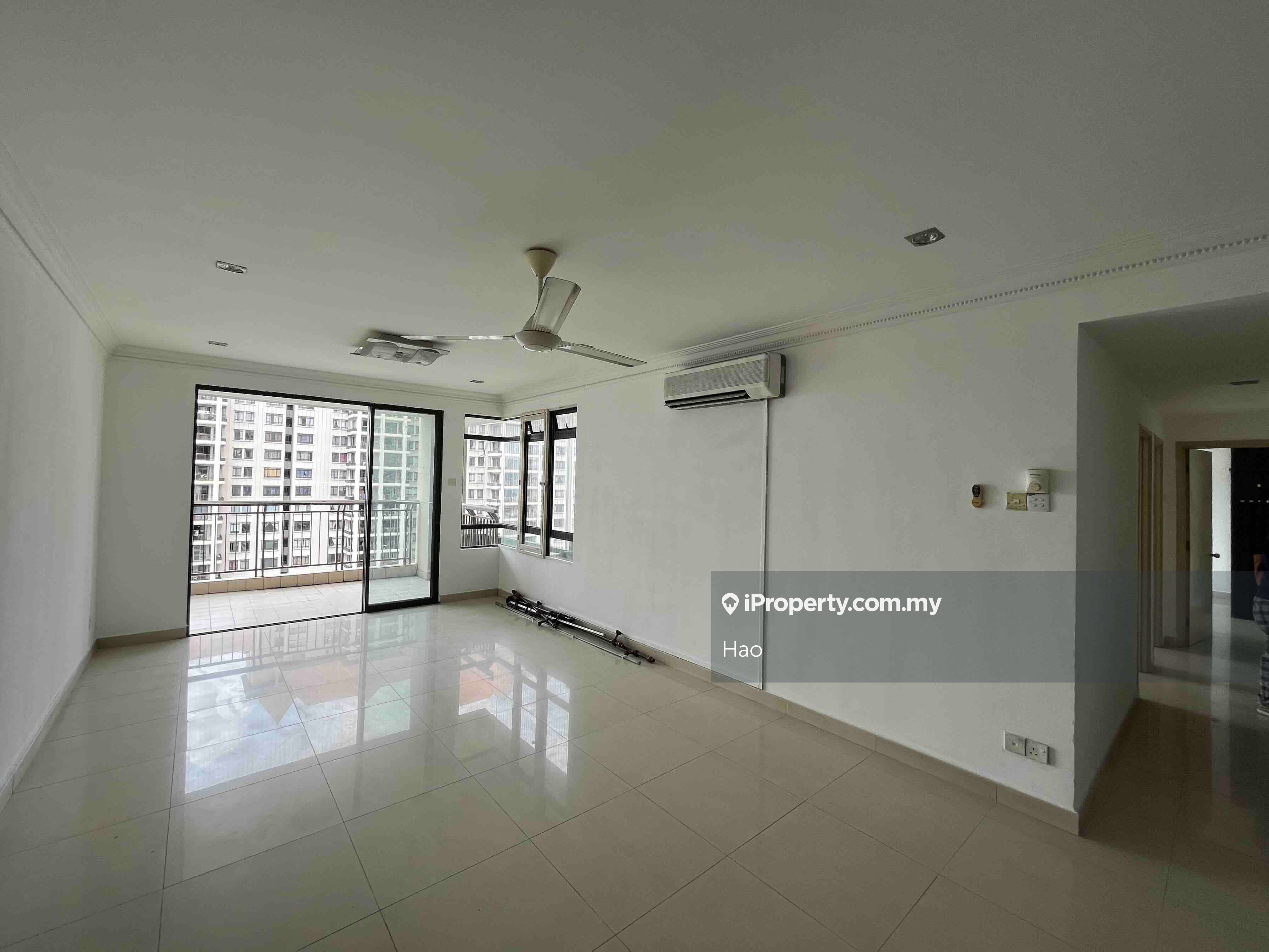 Royal Domain Sri Putramas 2 Intermediate Condominium 4 bedrooms for