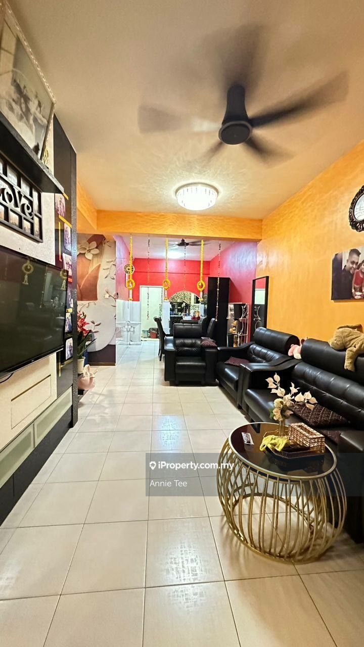 Taman Aman, Larkin, Johor Bahru Intermediate 2.5sty Terrace/Link House