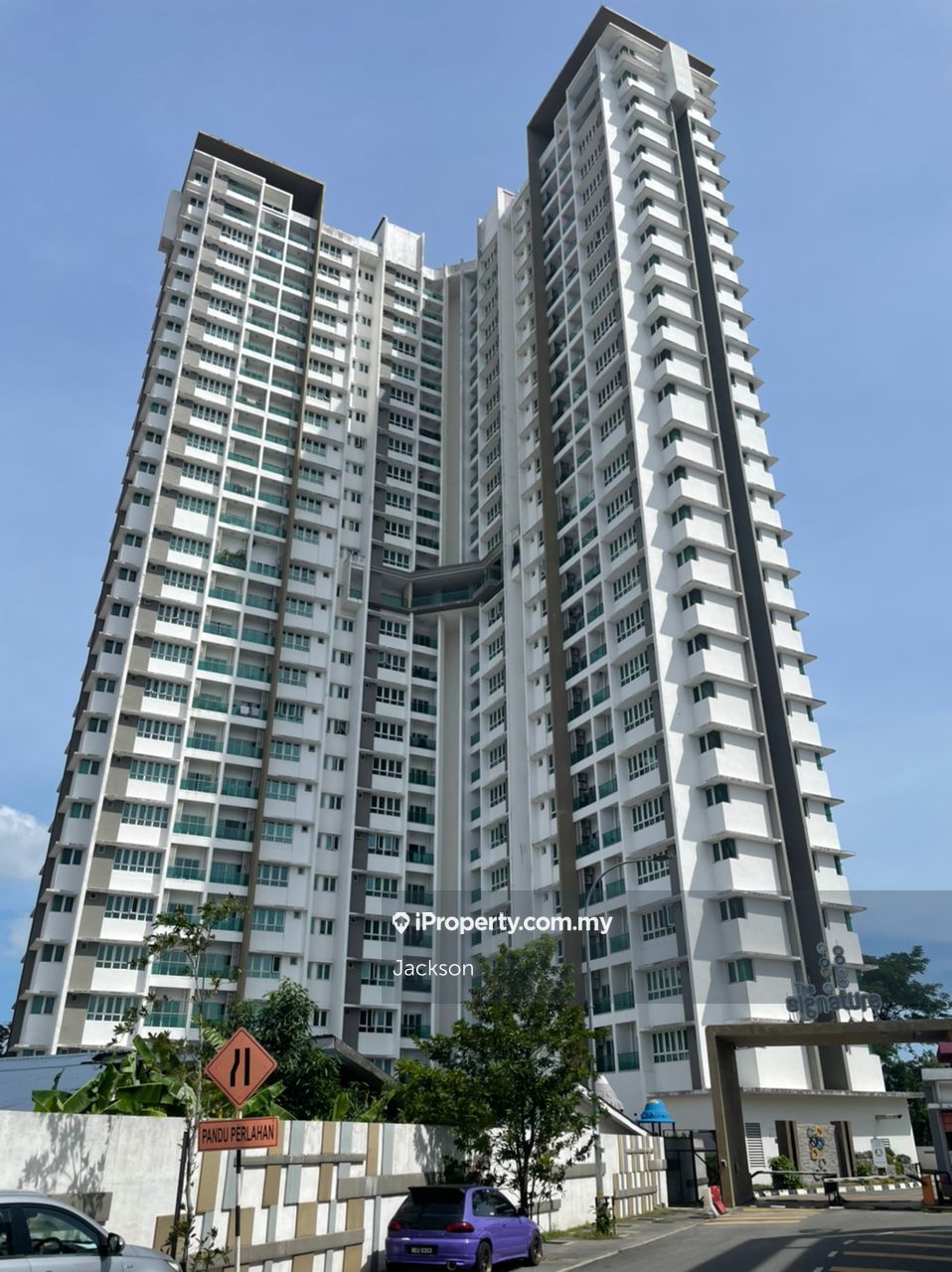 The Signature Condo Intermediate Condominium 3 bedrooms for rent in ...