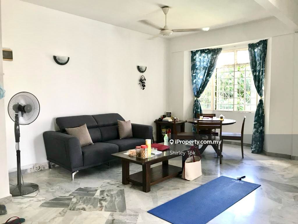 Subang Perdana Goodyear Court 7 Corner lot Apartment 3 bedrooms for