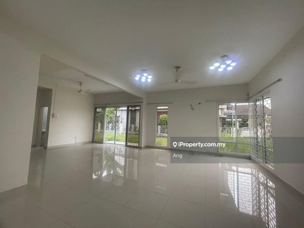 Bandar Parkland Klang, Bandar Bukit Tinggi Intermediate Semidetached
