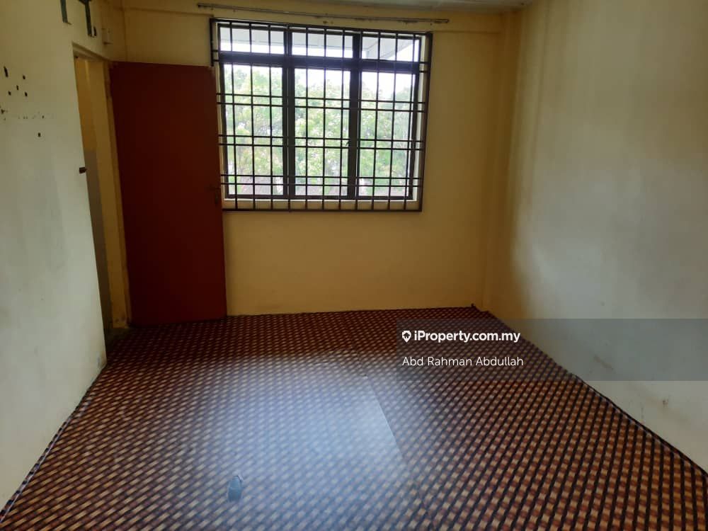 Sri Bayu Intermediate Apartment 3 Bedrooms For Rent In Skudai Johor Iproperty Com My