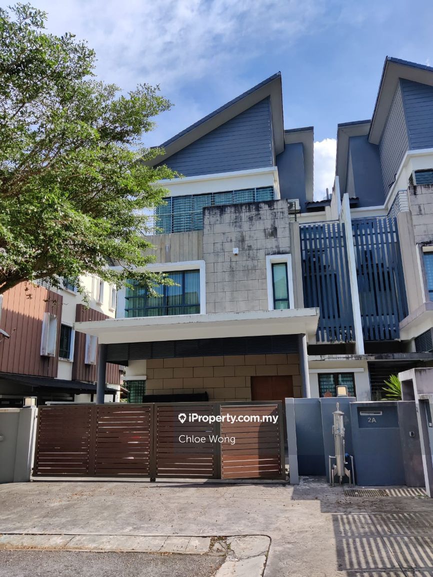 Kinrara Hills, Bandar Kinrara Intermediate Semidetached House 5+1