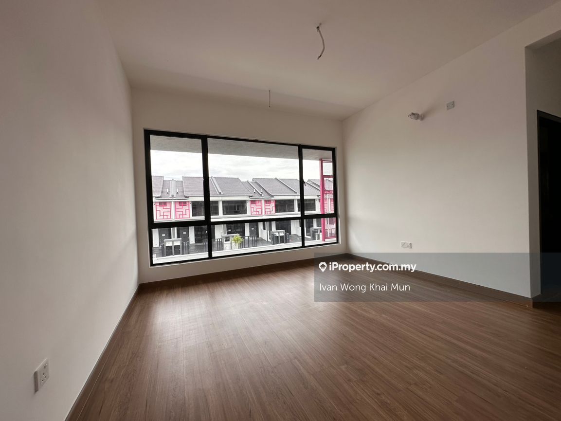 Lumira Bandar Bukit Raja , Bandar Bukit Raja For Sale - Rm788000 