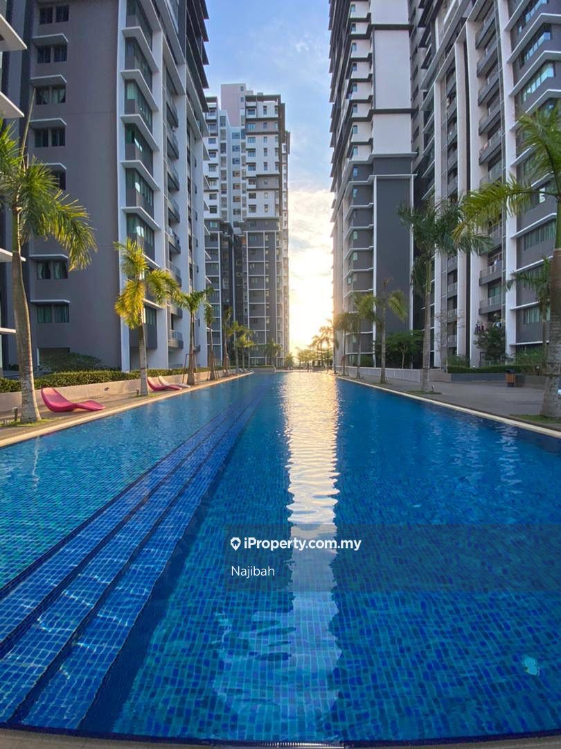 Almyra Residences Serviced Residence 3 bedrooms for sale in Bangi