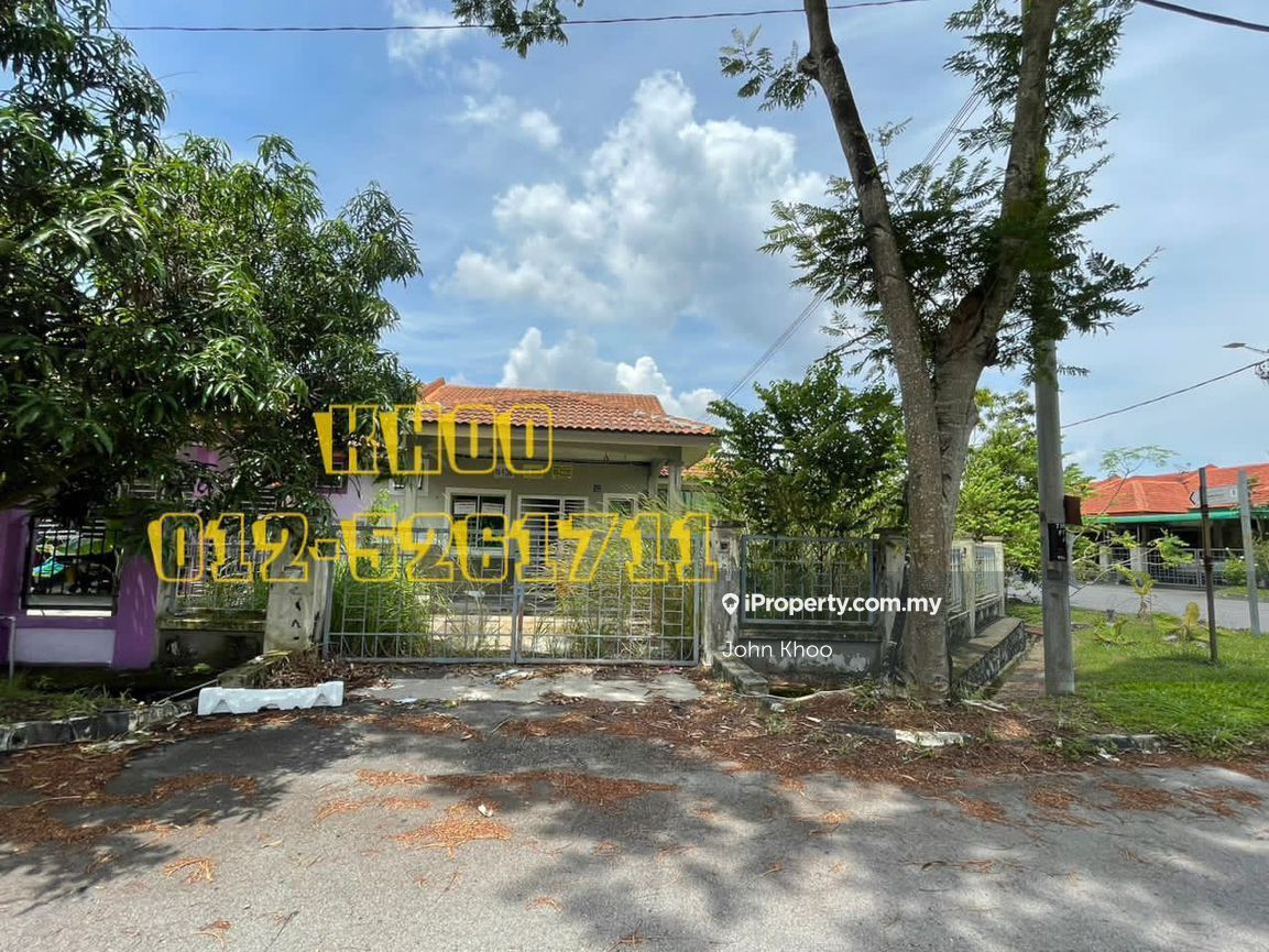 nusari bayu 2, Bandar Sri Sendayan Corner lot 1sty Terrace/Link House