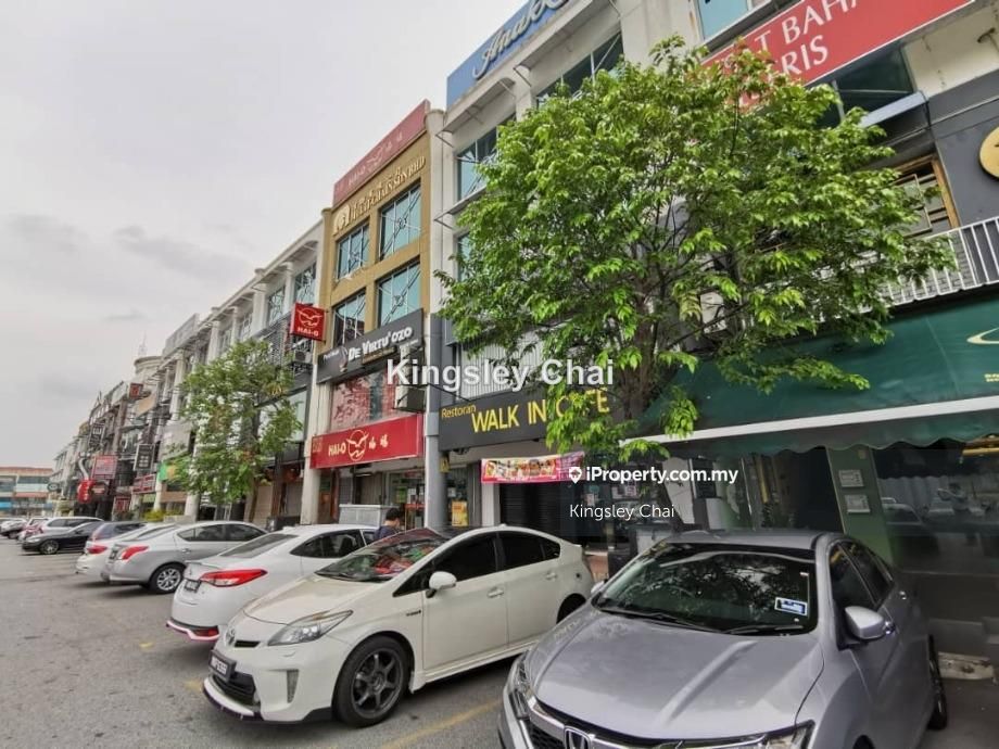 Facing Giant Citi Bank Jalan Puteri 1 Bandar Puteri Puchong Puchong Bandar Puteri Puchong Intermediate Shop For Sale Iproperty Com My