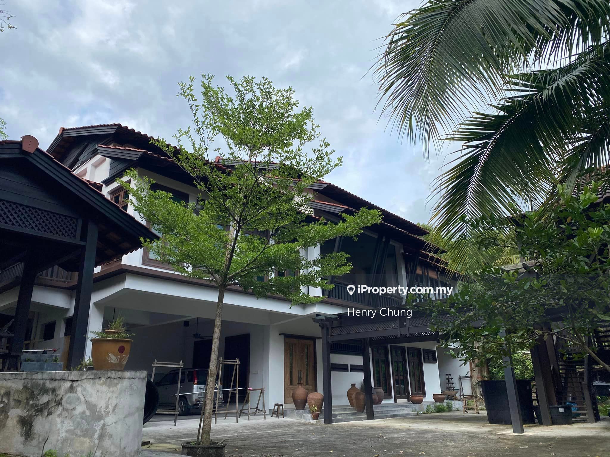 Bukit kinding FullyFurnished Resort 1 Acre forSale, Ipoh