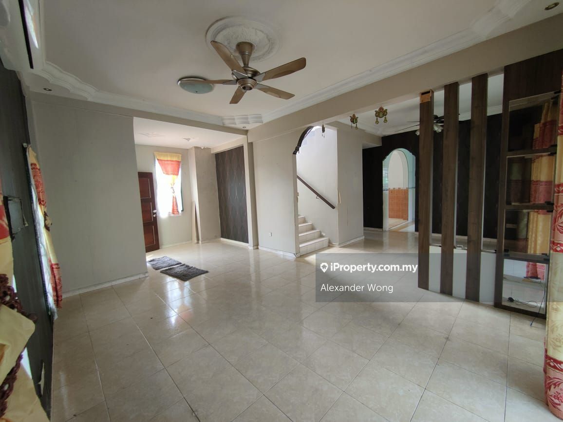 2 Storey Bungalow Taman Putri Kulai 第12期, Kulai Intermediate Bungalow