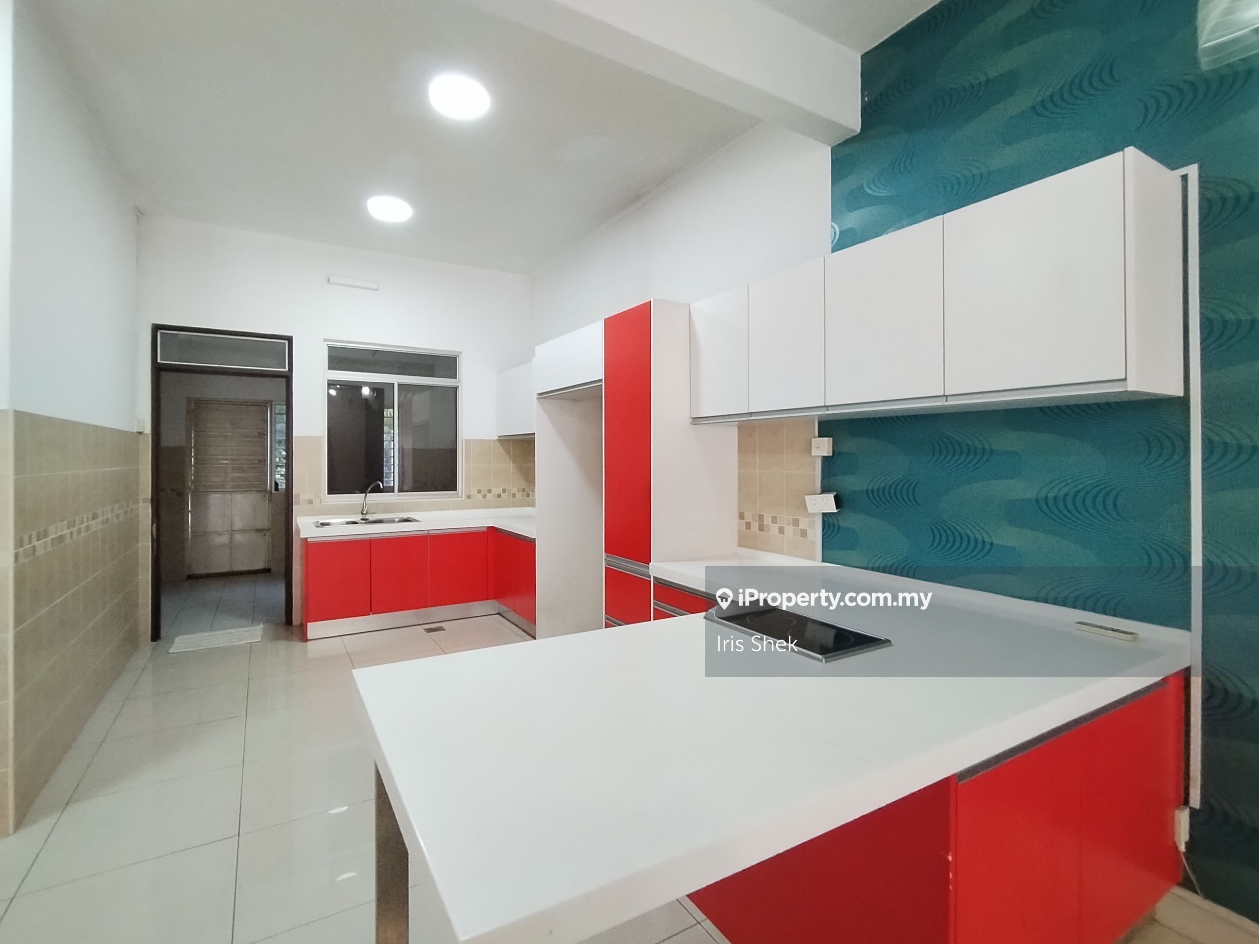 lakedge, lakeside, suria, canal garden, Kota Kemuning Intermediate 2