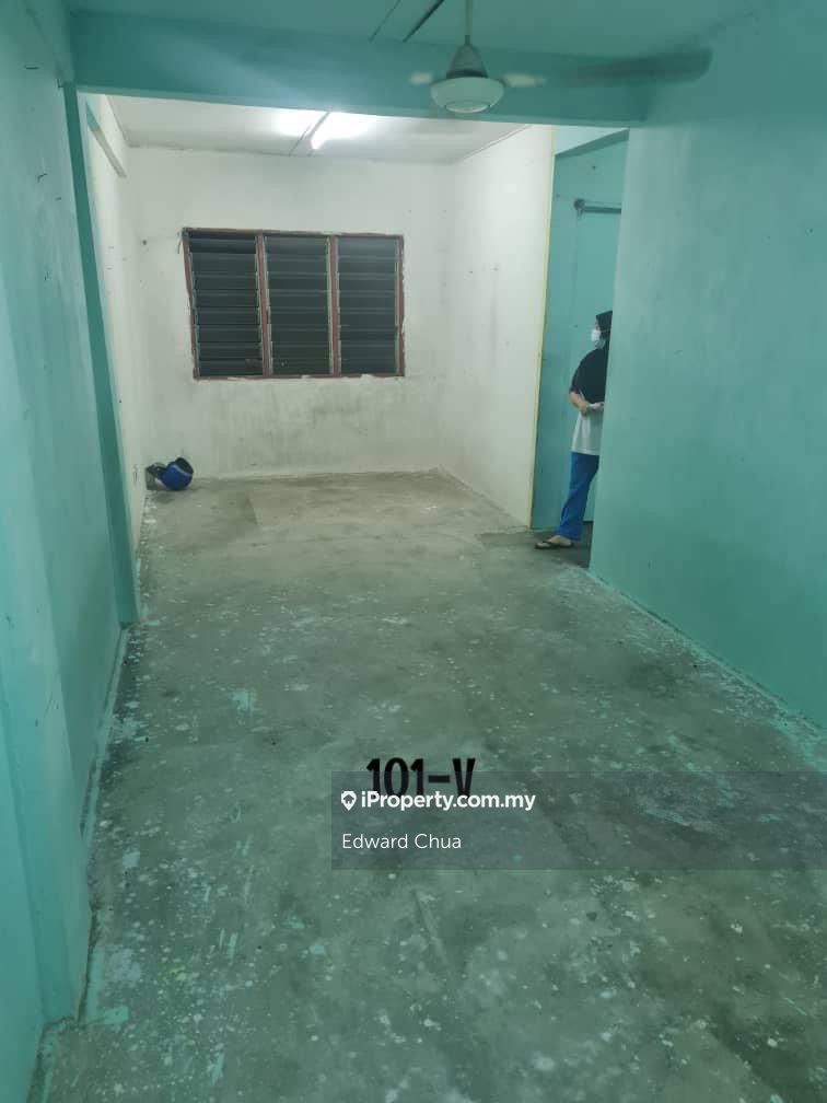 Flat PKNS Section 7 Flat 3 bedrooms for sale in Shah Alam, Selangor