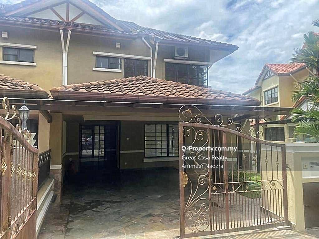 Taman Kinrara, Bandar Kinrara End lot Semidetached House 5 bedrooms