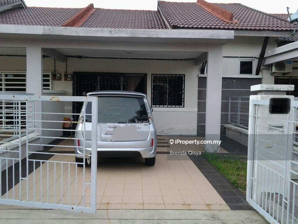 nusari aman 2, Bandar Sri Sendayan Intermediate 1sty Terrace/Link