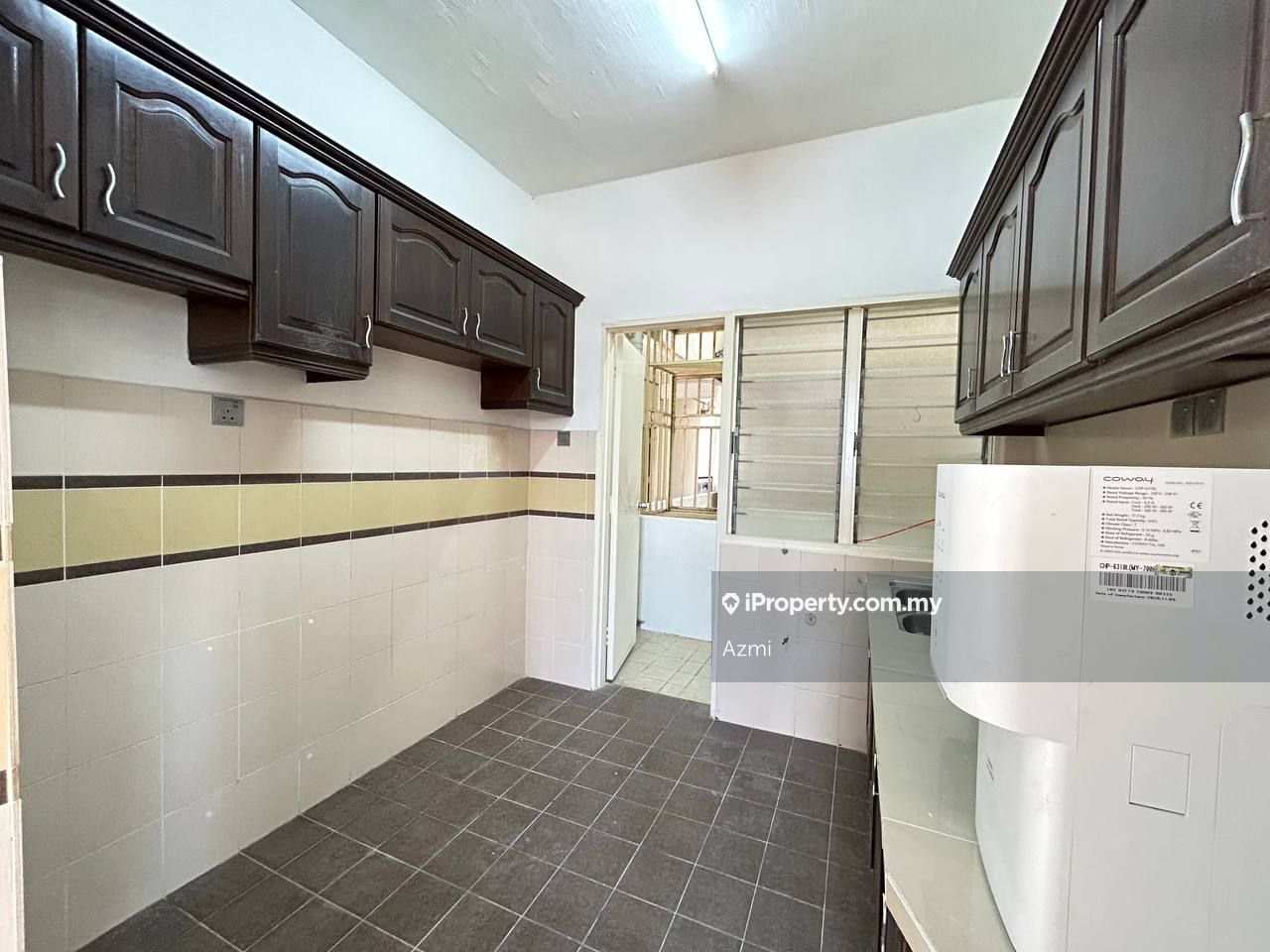 Bangi Idaman Apartment End lot Apartment 3 bedrooms for sale in Bangi